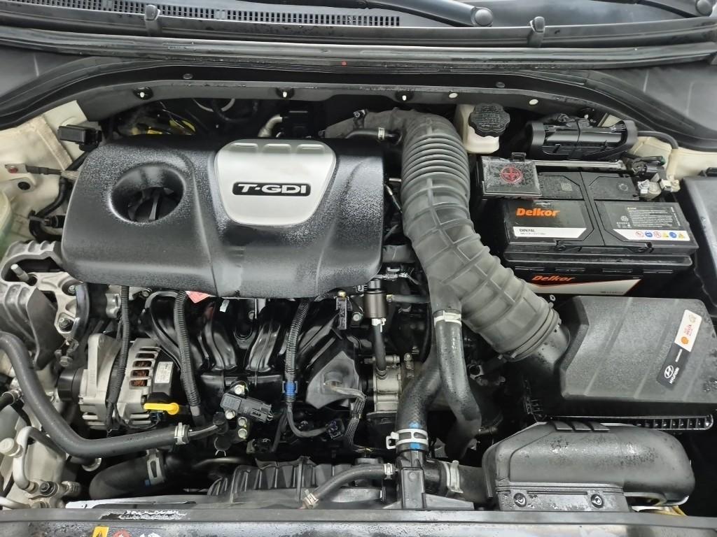 2018 HYUNDAI AVANTE AD 