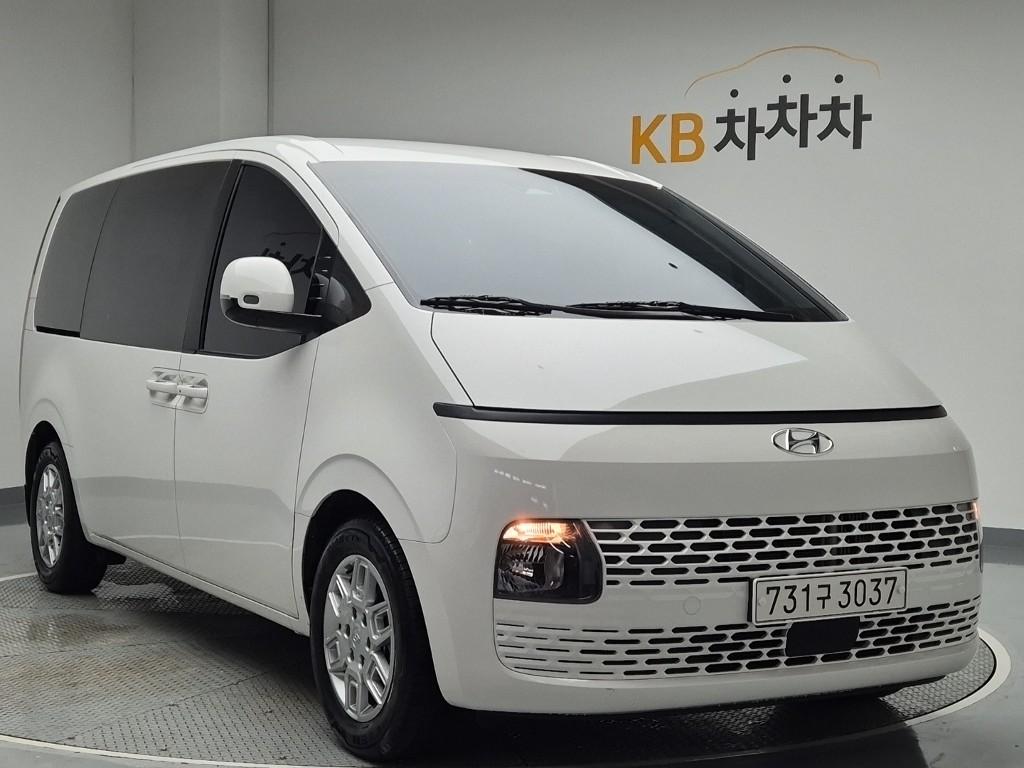 2022 HYUNDAI STARIA 