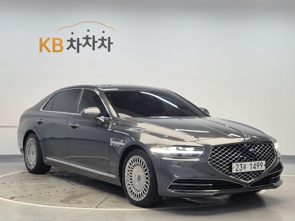 2019 GENESIS G90 