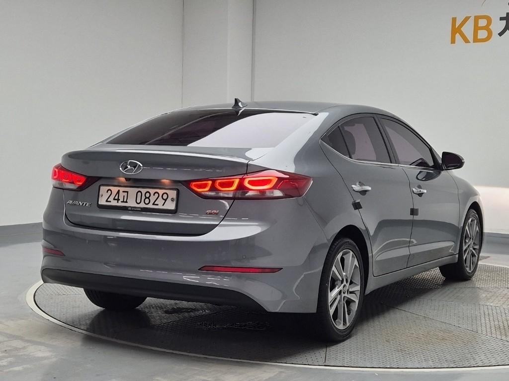 2017 HYUNDAI AVANTE AD 