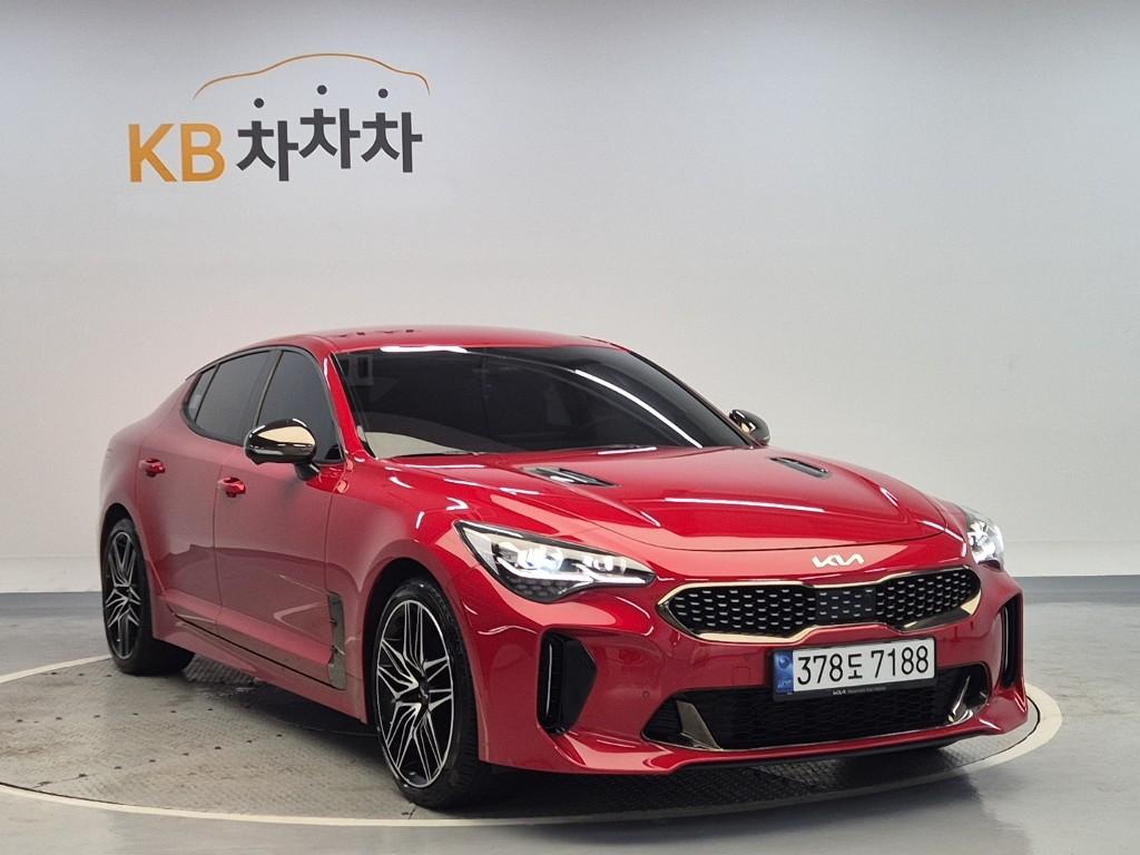 2023 KIA STINGER Meister 