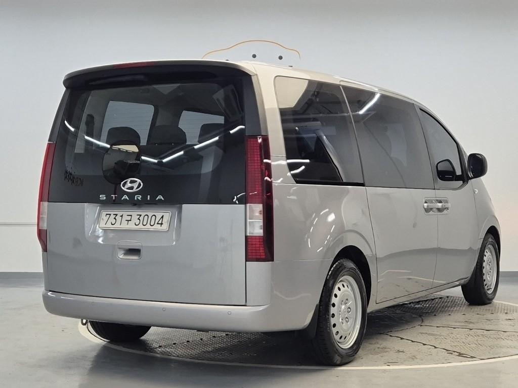 2022 HYUNDAI STARIA 