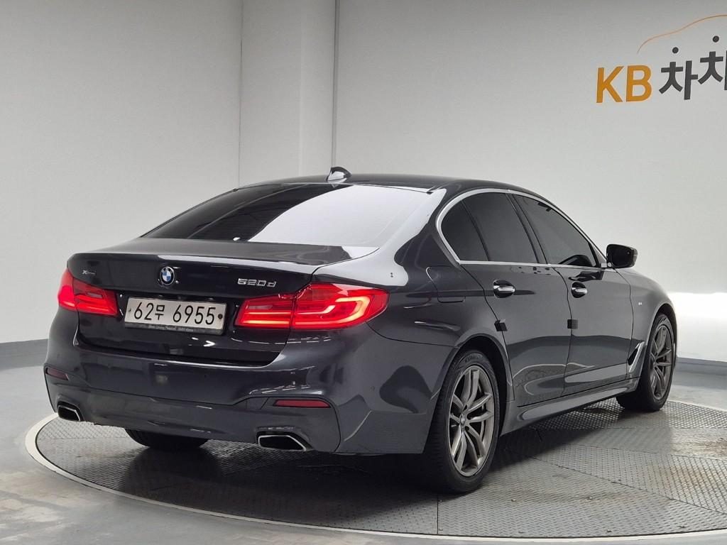 2018 BMW 5 SERIES (7Gen) 