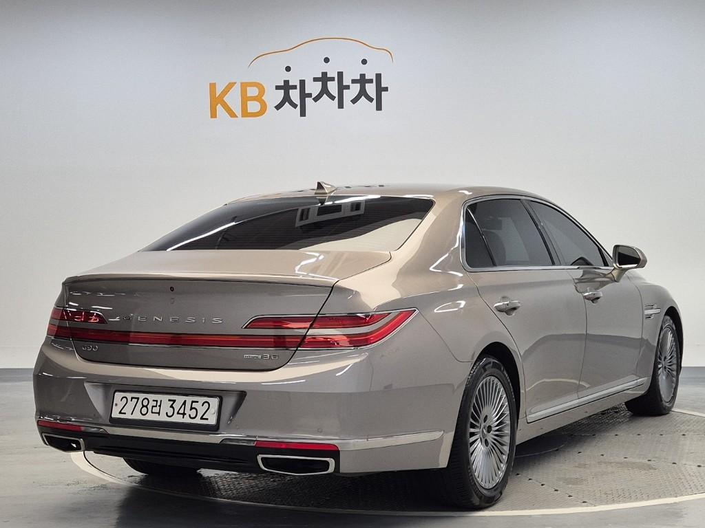 2020 GENESIS G90 
