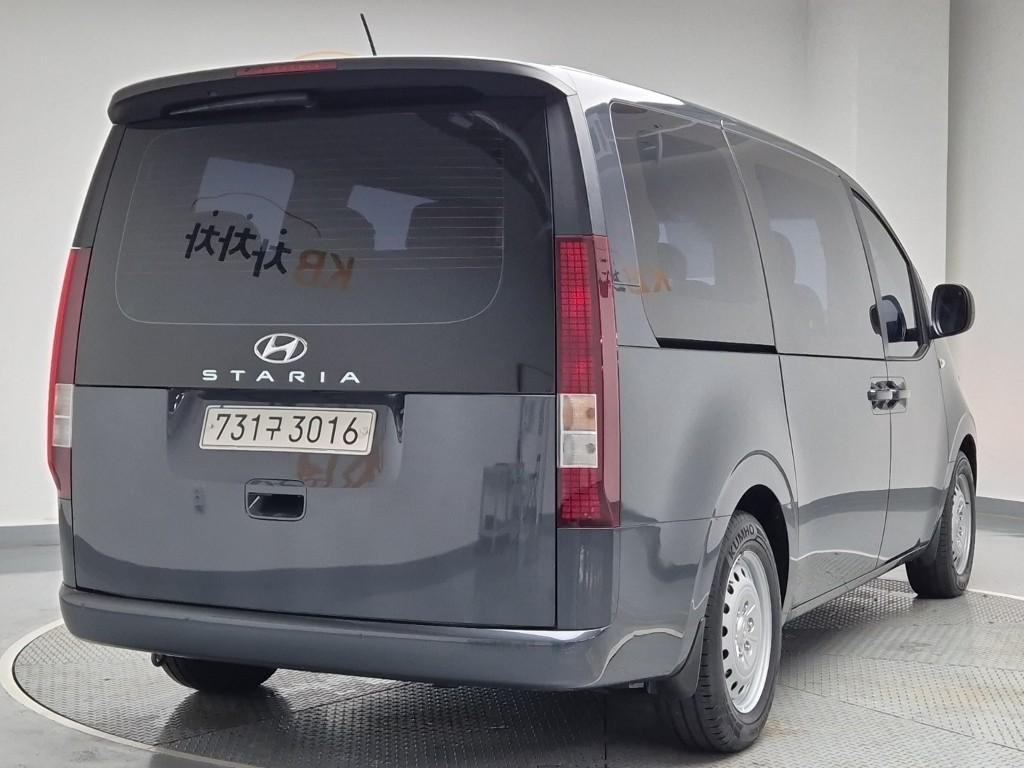 2022 HYUNDAI STARIA 