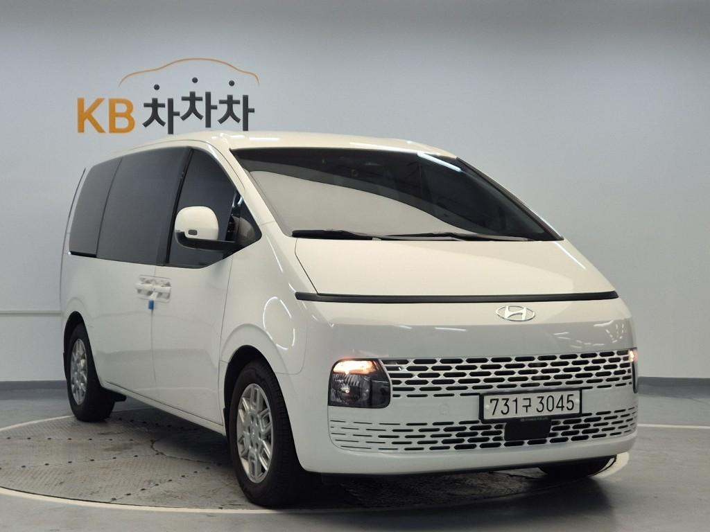 2022 HYUNDAI STARIA 