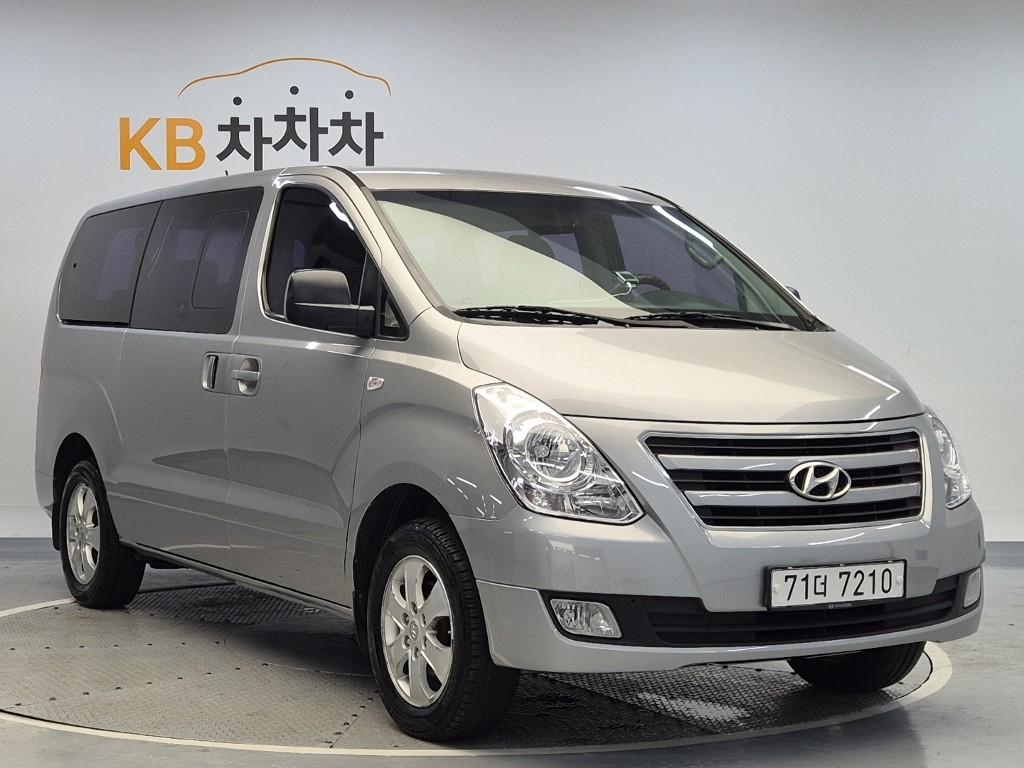 2016 HYUNDAI GRAND STAREX 