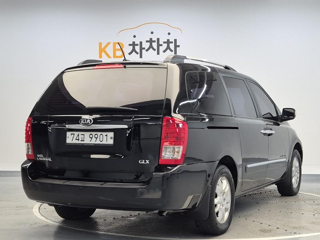 2013 KIA CARNIVAL R 