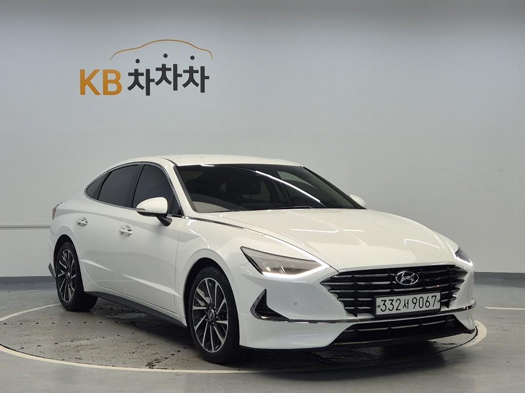 2020 HYUNDAI SONATA (DN8) 