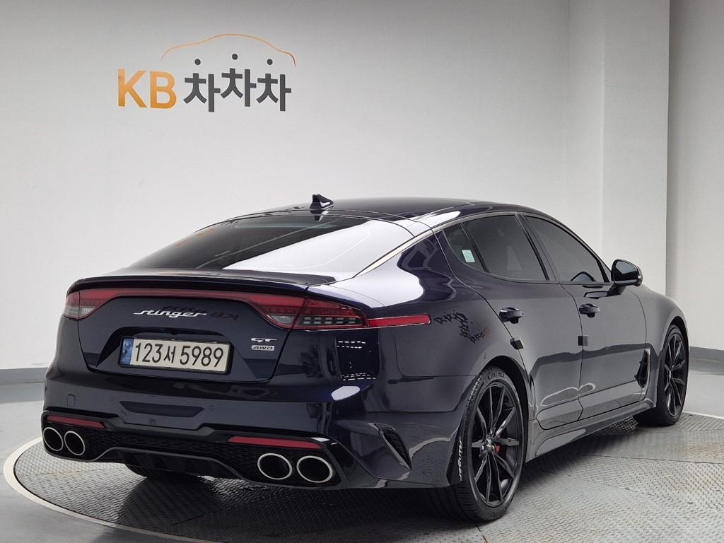 2021 KIA STINGER Meister 