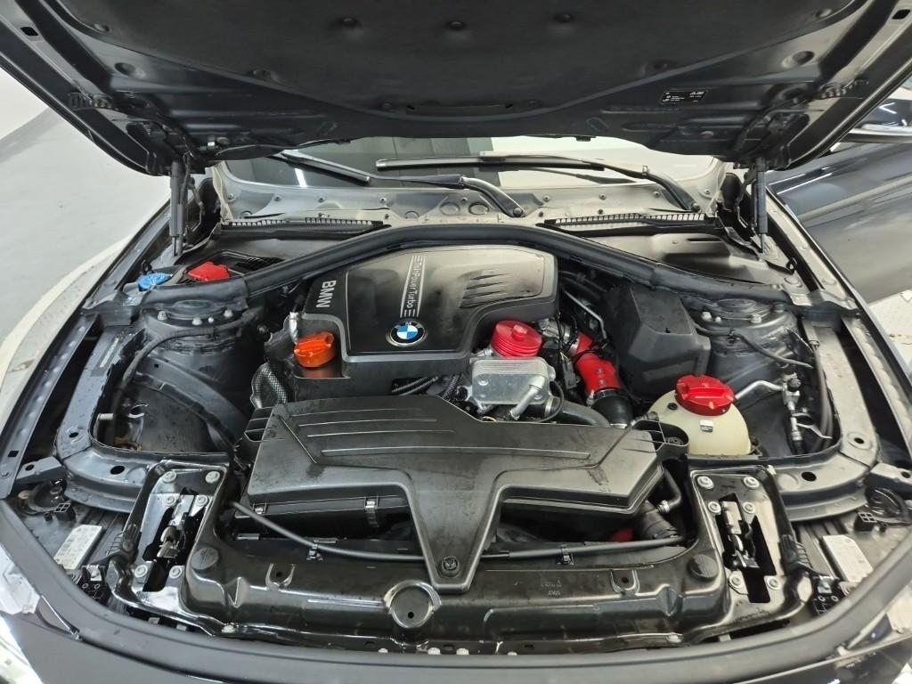 2017 BMW 3 Series (6Gen) 