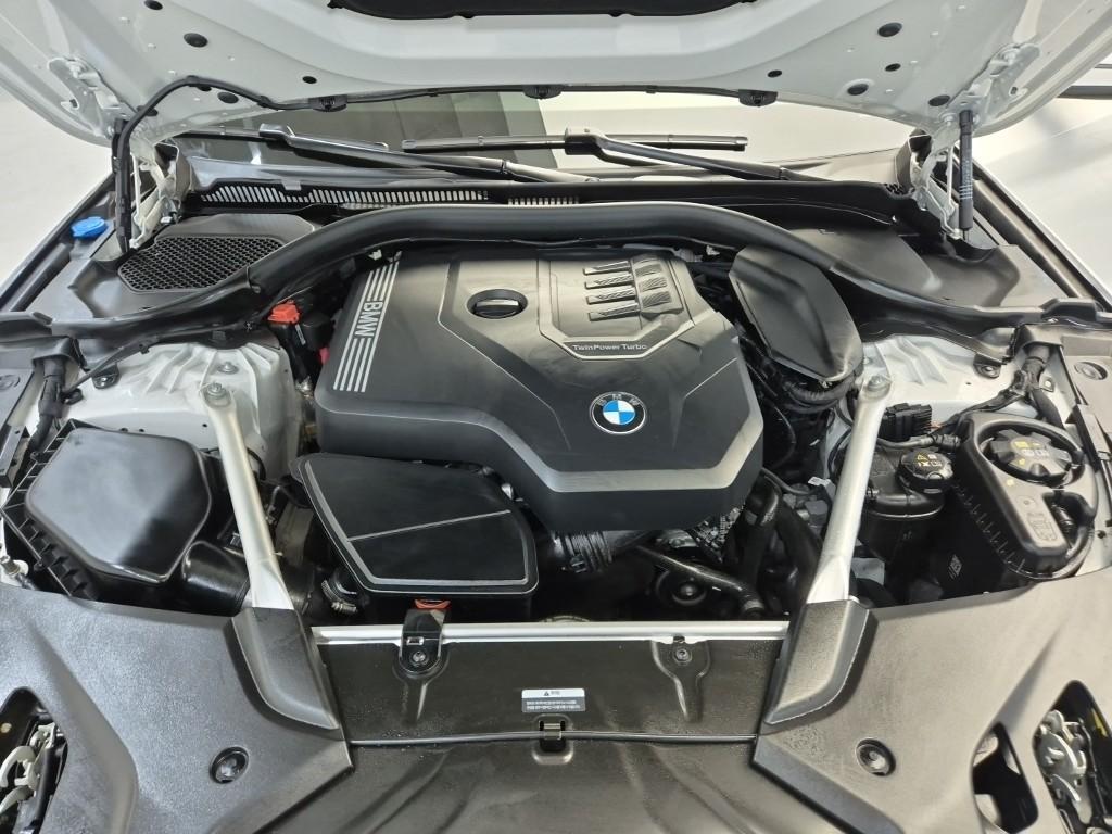 2023 BMW 5 SERIES (7Gen) 