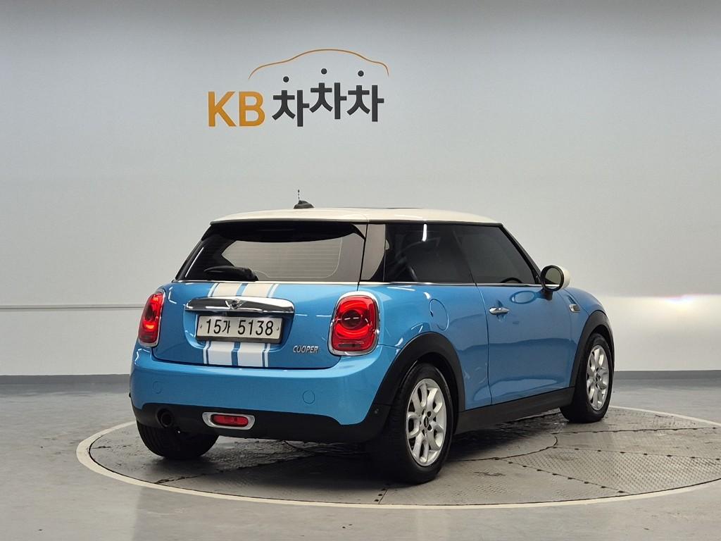 2015 MINI COOPER 