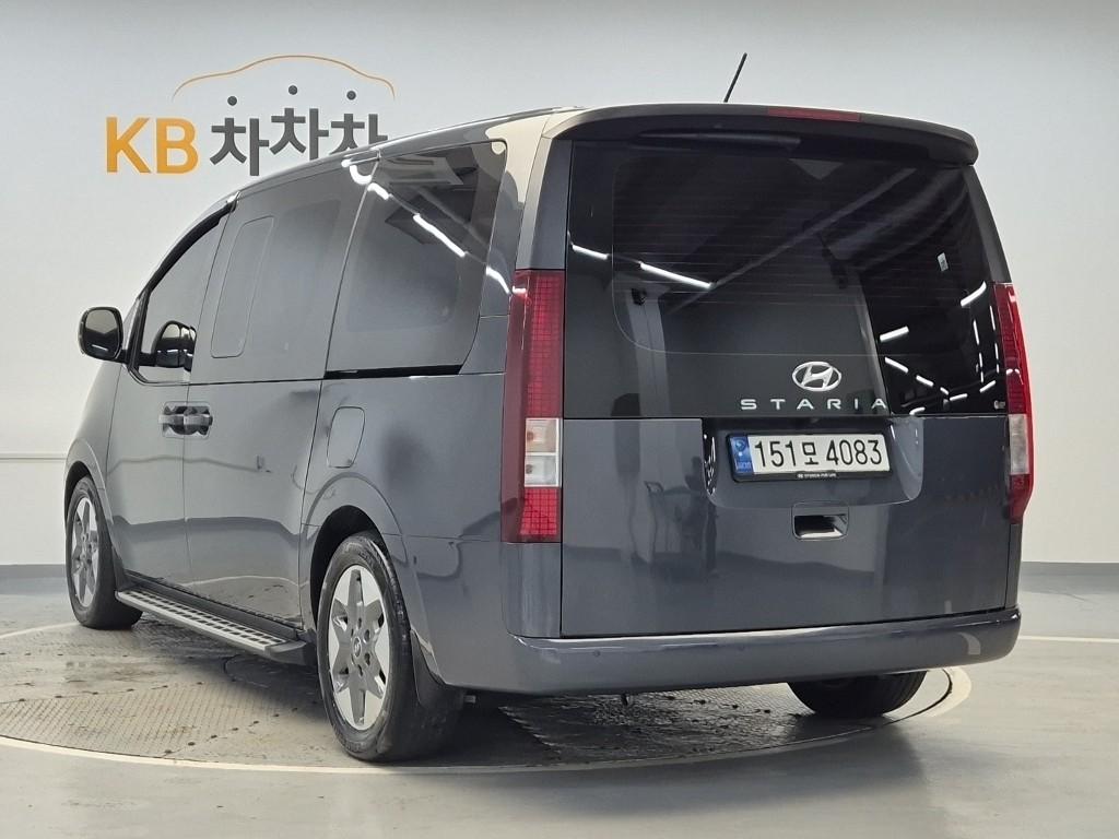 2023 HYUNDAI STARIA 