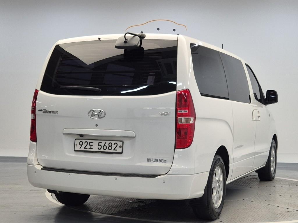 2016 HYUNDAI GRAND STAREX 