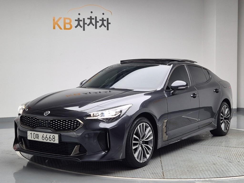 2018 KIA STINGER 
