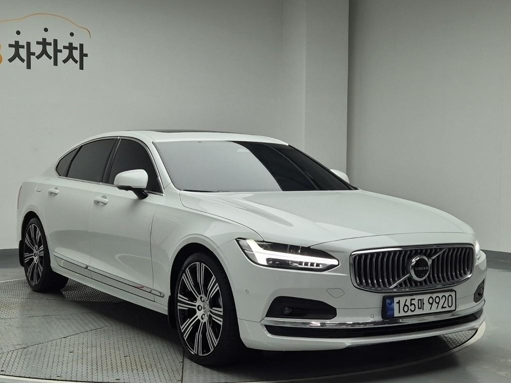 2024 VOLVO S90 