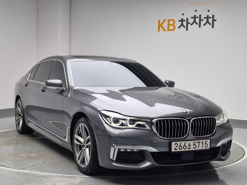 2018 BMW 7 SERIES (6Gen) 