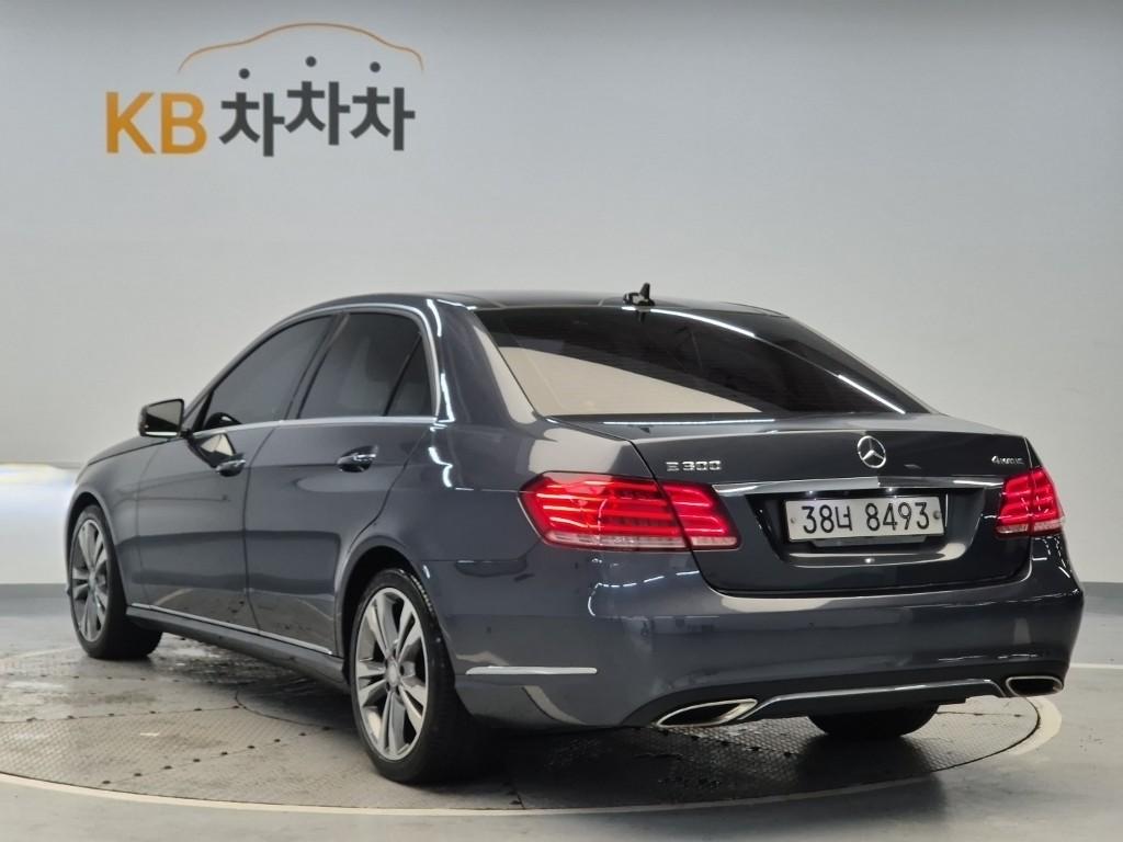 2015 BENZ E CLASS (4Gen) 