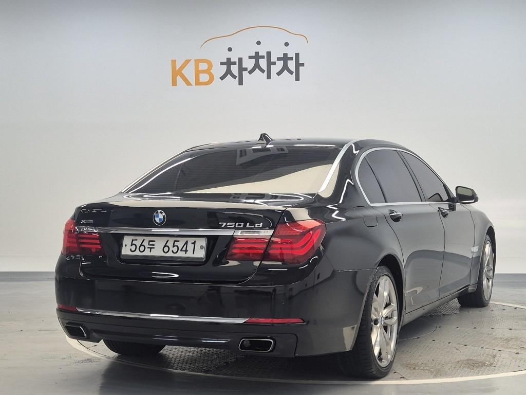 2015 BMW 7 SERIES (5Gen) 