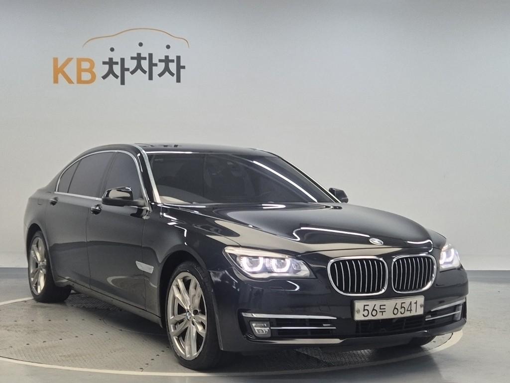 2015 BMW 7 SERIES (5Gen) 