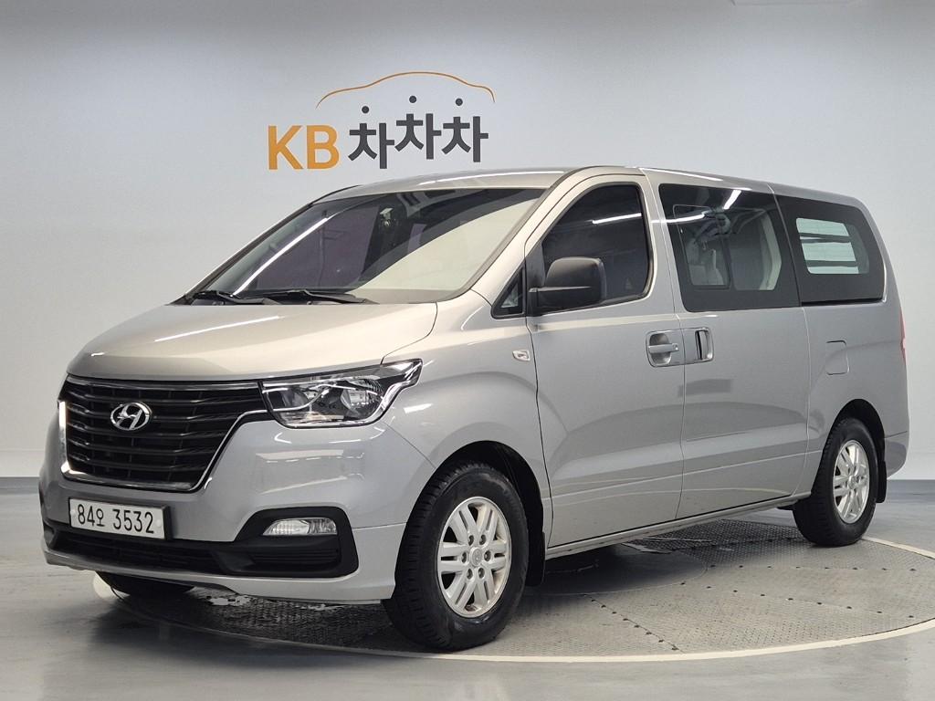 2021 HYUNDAI THE NEW GRAND STAREX 