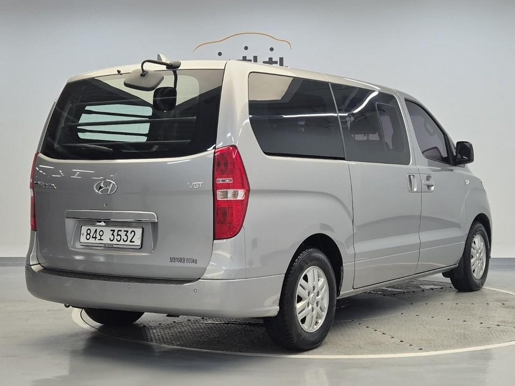 2021 HYUNDAI THE NEW GRAND STAREX 