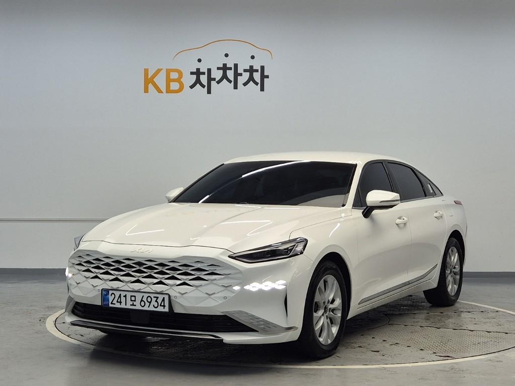 2023 KIA K8 