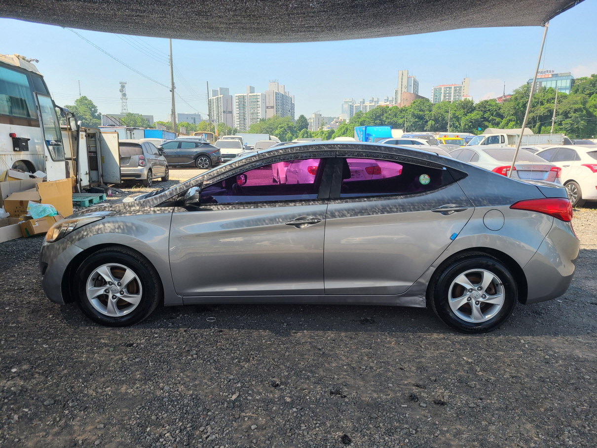 2013 HYUNDAI AVANTE MD 