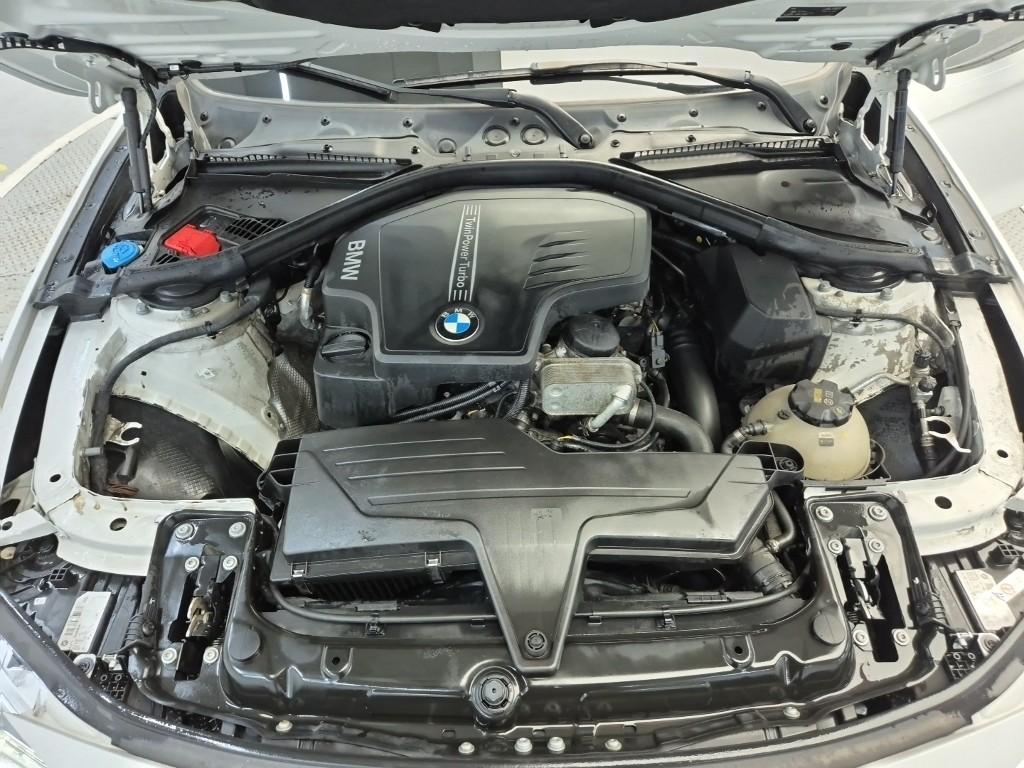 2016 BMW 3 Series (6Gen) 