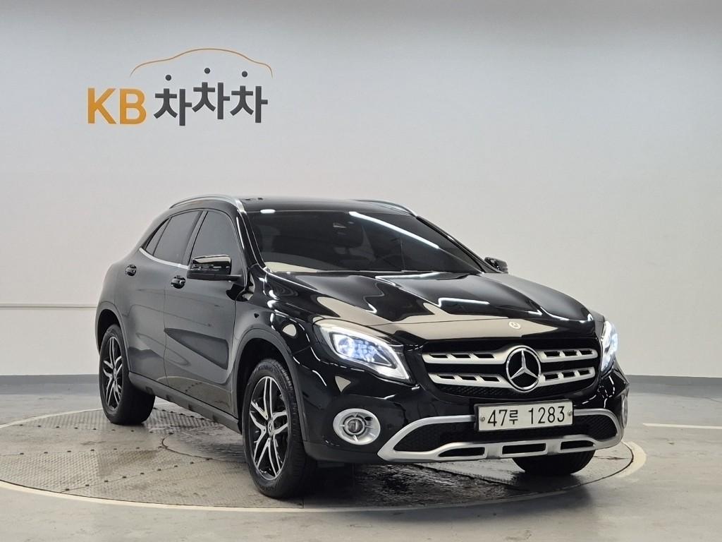 2019 BENZ GLA CLASS 