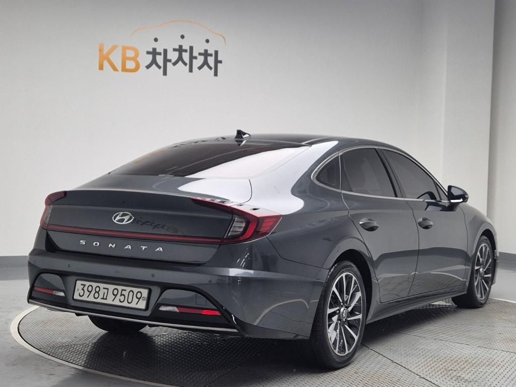 2020 HYUNDAI SONATA (DN8) 