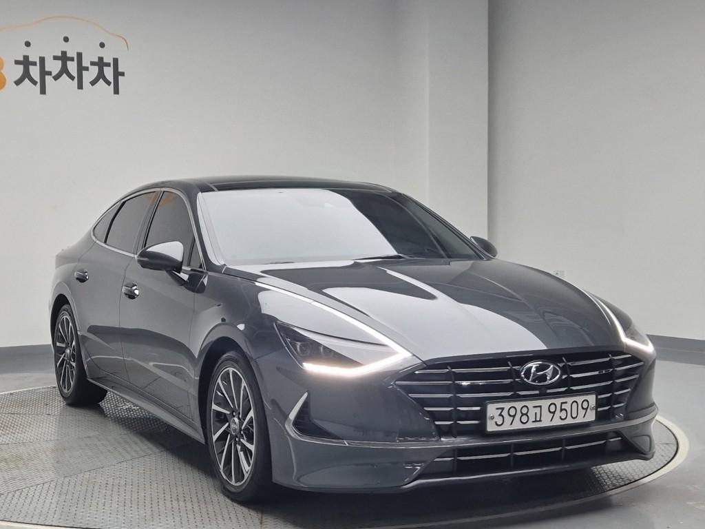 2020 HYUNDAI SONATA (DN8) 