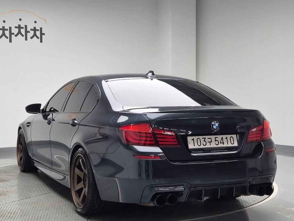 2013 BMW M5 (5Gen) 