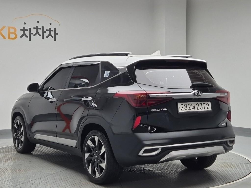 2021 KIA SELTOS 