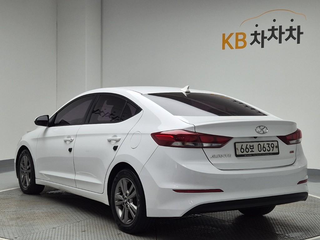 2016 HYUNDAI AVANTE AD 