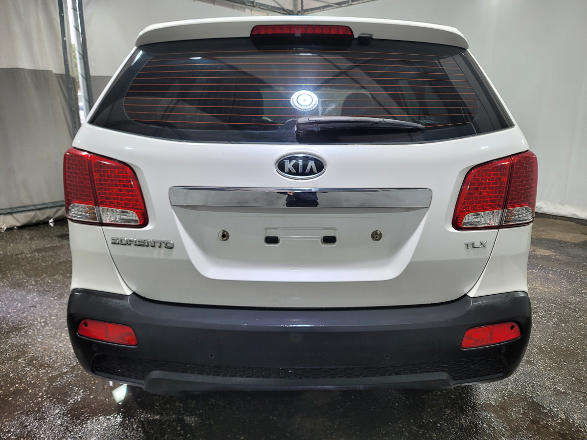 2011 KIA SORENTO R 