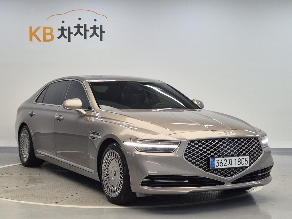 2021 GENESIS G90 