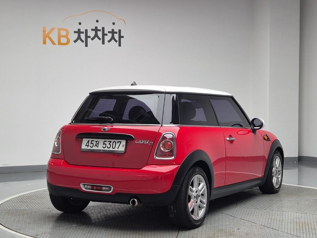 2013 MINI COOPER 