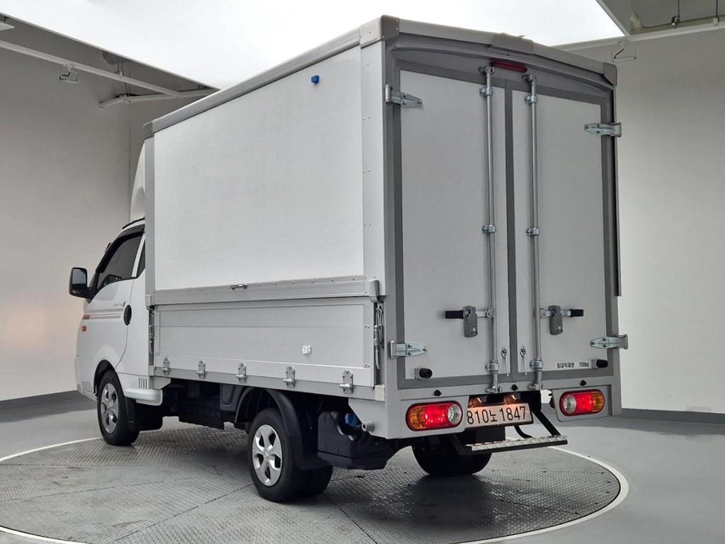 2024 HYUNDAI PORTER II 