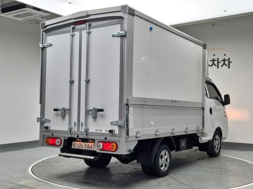 2024 HYUNDAI PORTER II 