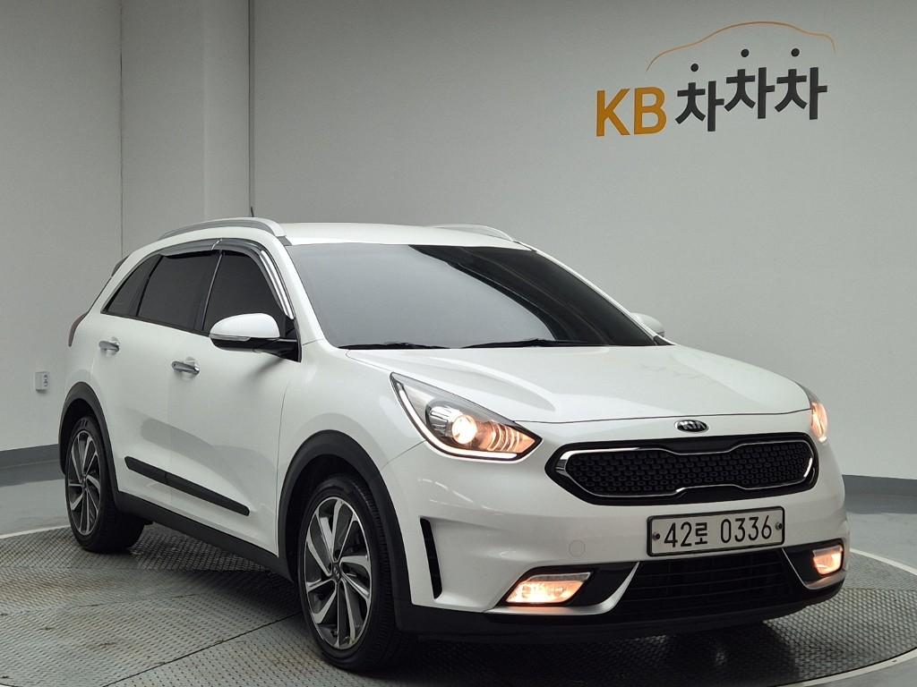 2017 KIA NIRO 