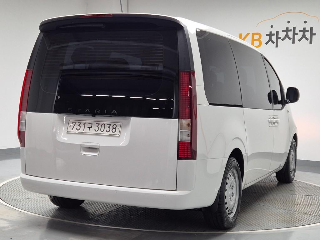2022 HYUNDAI STARIA 