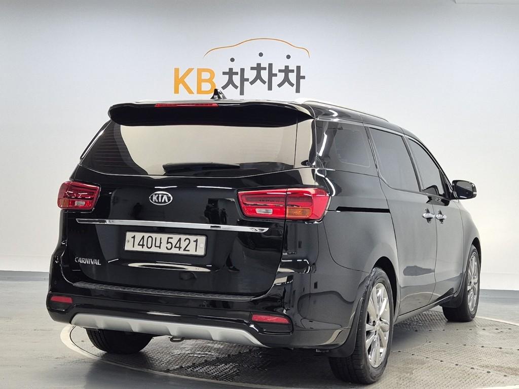 2019 KIA THE NEW CARNIVAL 