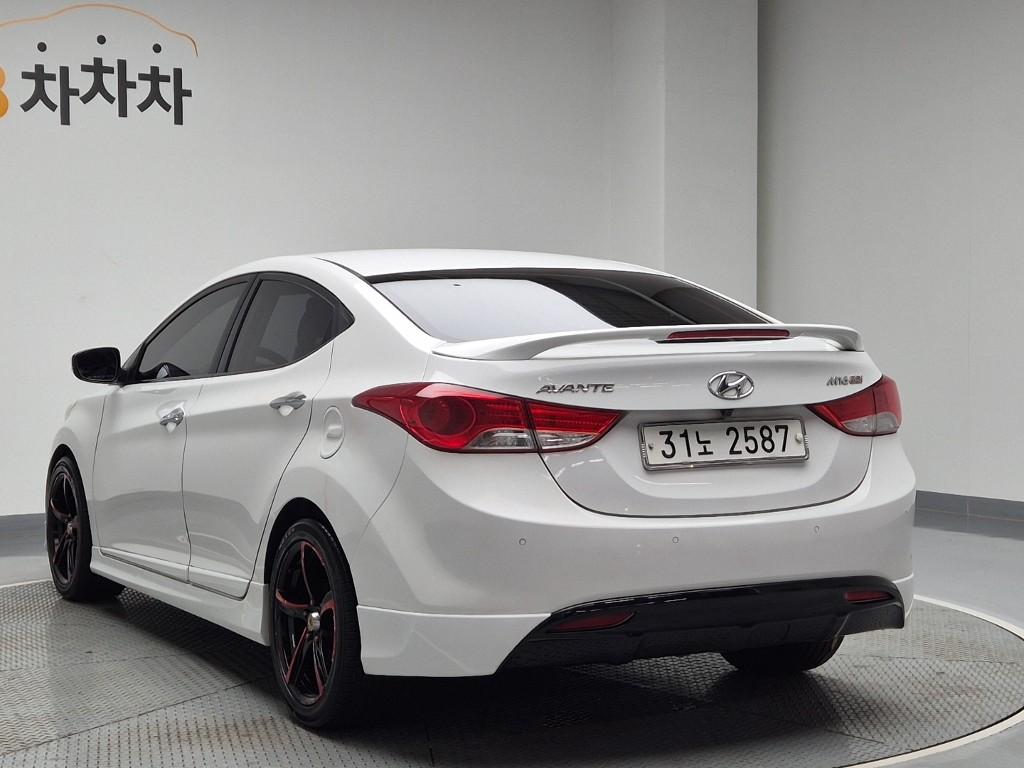 2011 HYUNDAI AVANTE MD 