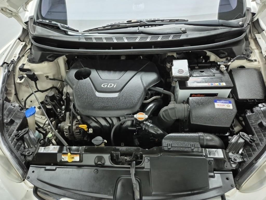 2011 HYUNDAI AVANTE MD 