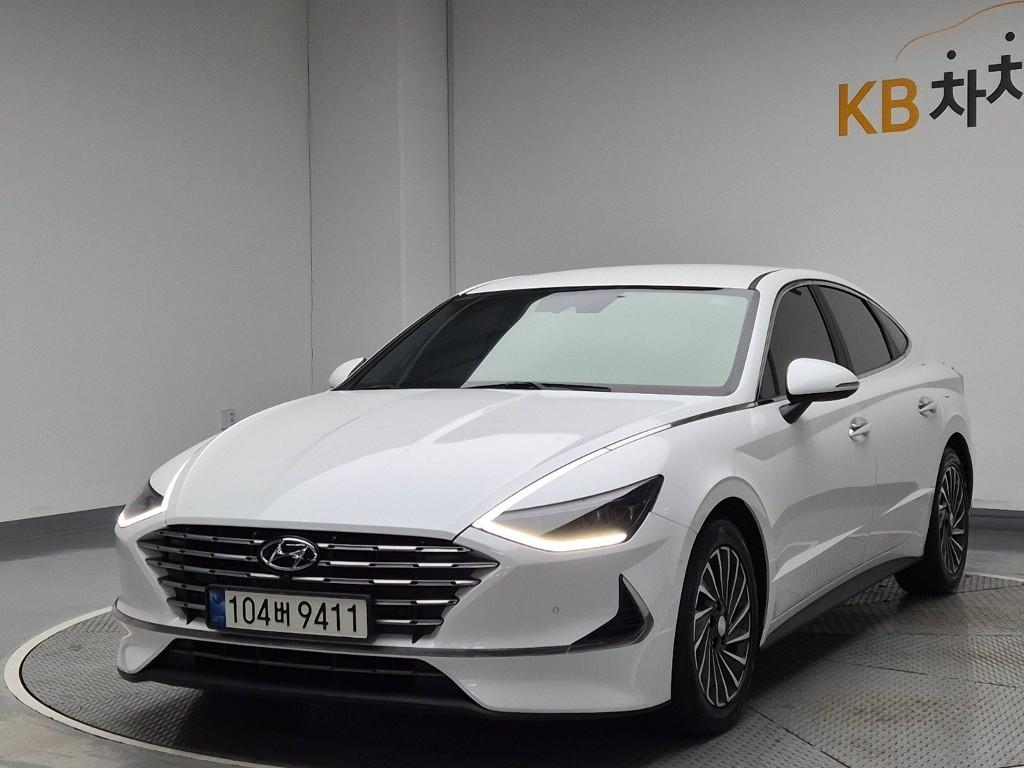 2022 HYUNDAI SONATA (DN8) HYBRID 