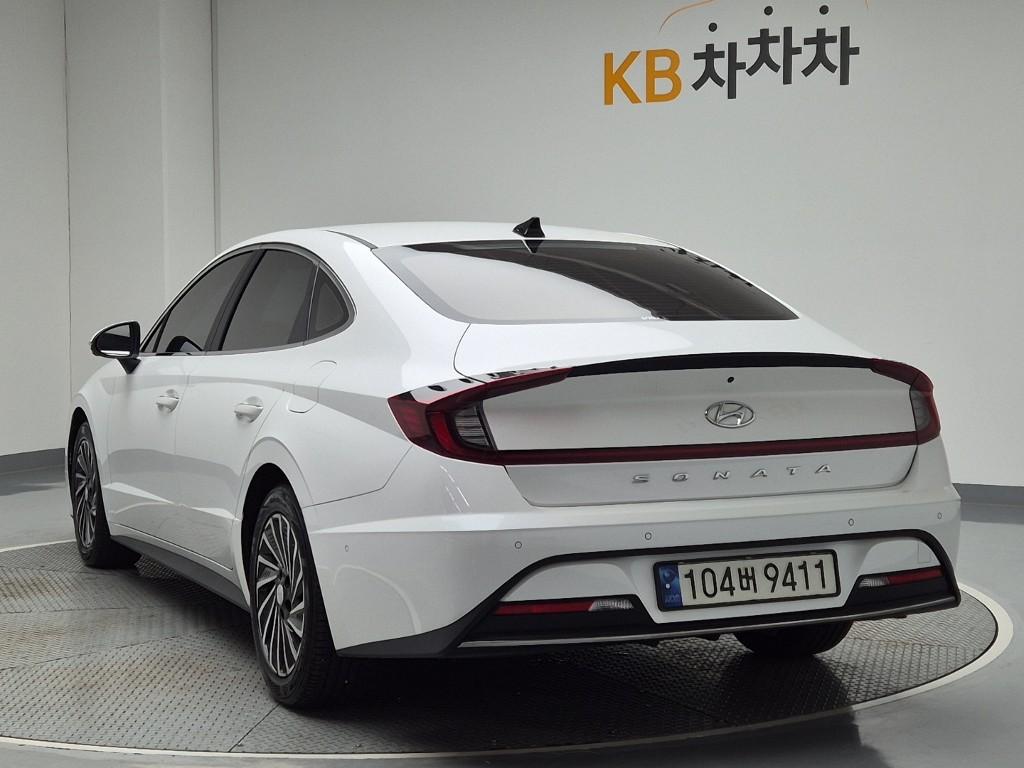 2022 HYUNDAI SONATA (DN8) HYBRID 