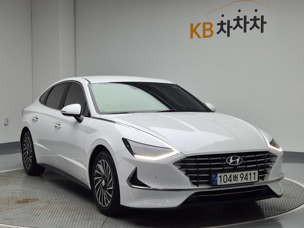 2022 HYUNDAI SONATA (DN8) HYBRID 