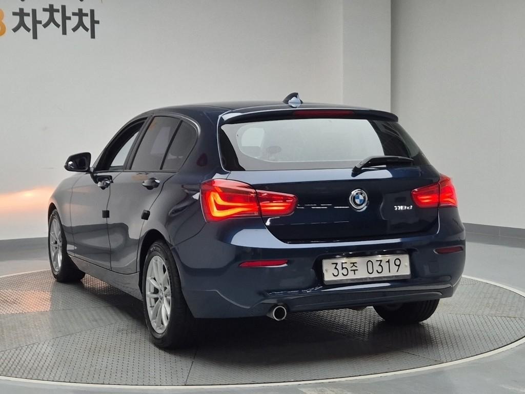 2017 BMW 1 Series (2Gen) 